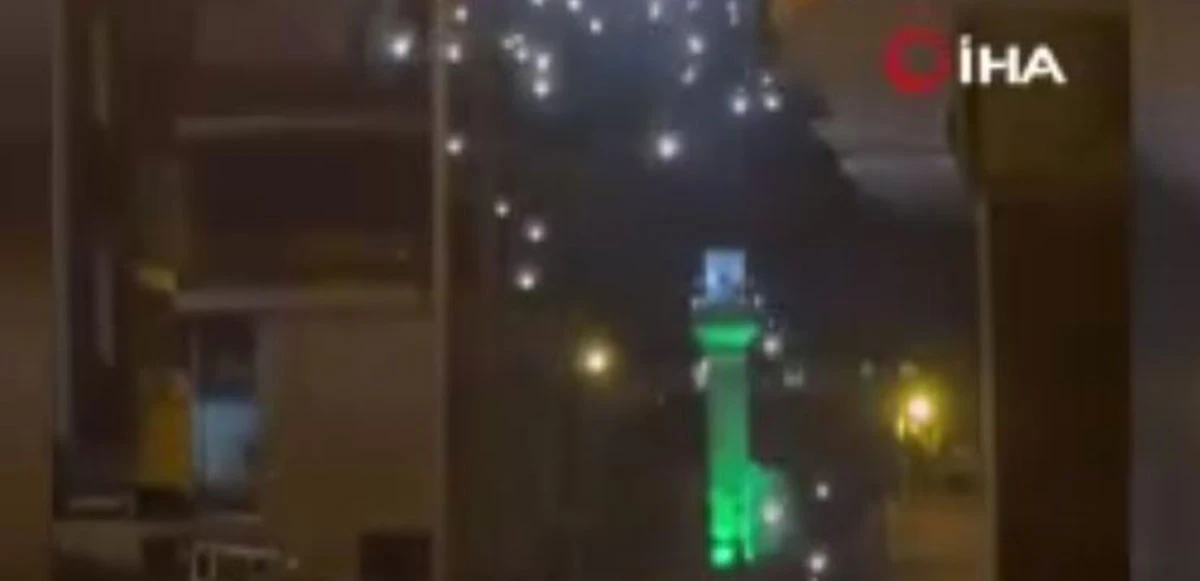 Arnavutköy'de elektrik kabloları bomba gibi patladı