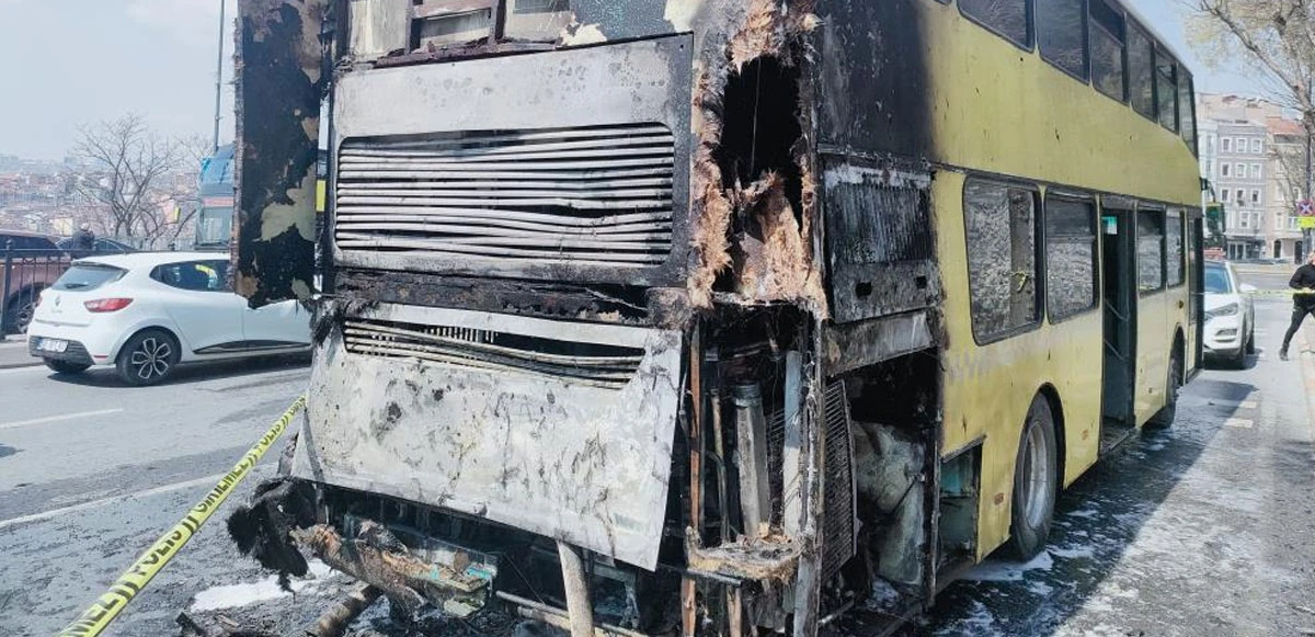 40 yolculu İETT otobüsünde yangın