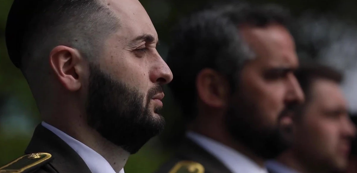 Bir yanda savaş bir yanda bayram: Ukrayna ordusu Salavat-ı Şerif okuyarak bayramı kutladı