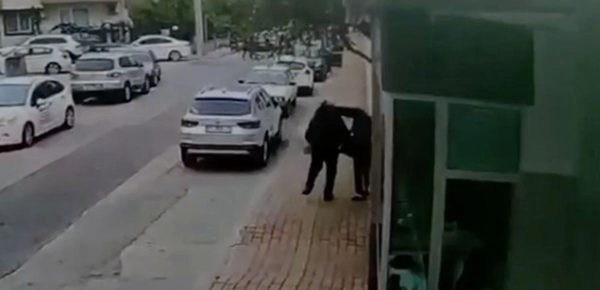 Cadde ortasında kadın şiddet