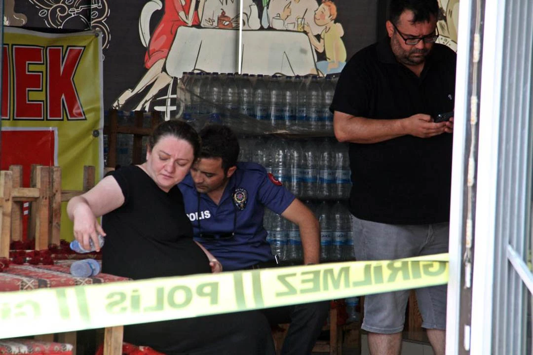 Fırıncı ve 9 aylık hamile karısına tüfekli saldırı: Ucuz ekmek satıyoruz diye…