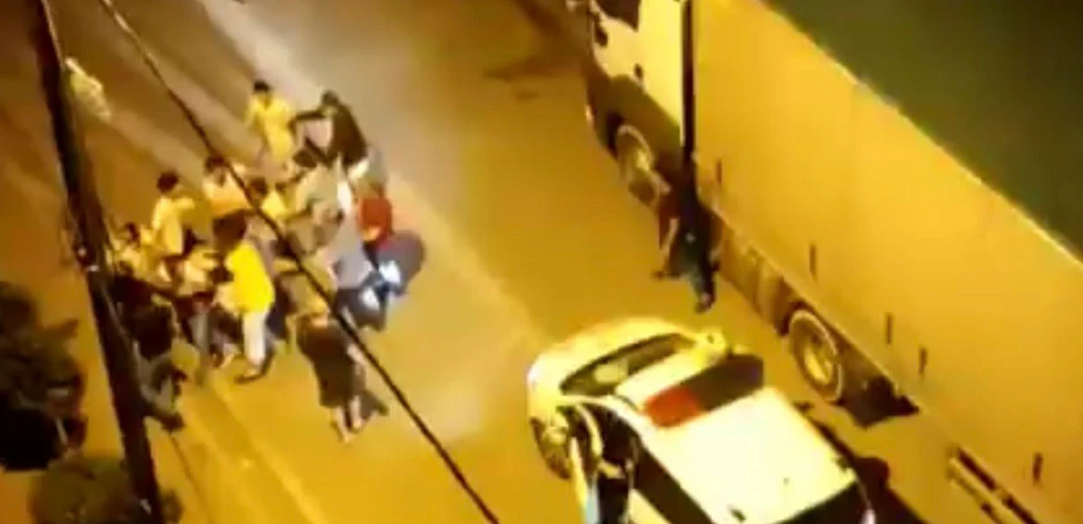 Kadının 'imdat' çığlığı mahalleliyi sokağa döktü! Dayakçı koca tekme tokat dövüldü