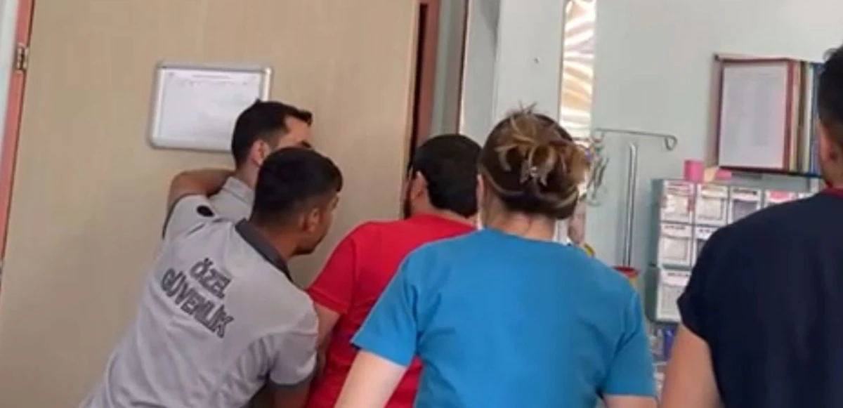 Sağlık çalışanları ile hasta yakınları arasında arbede