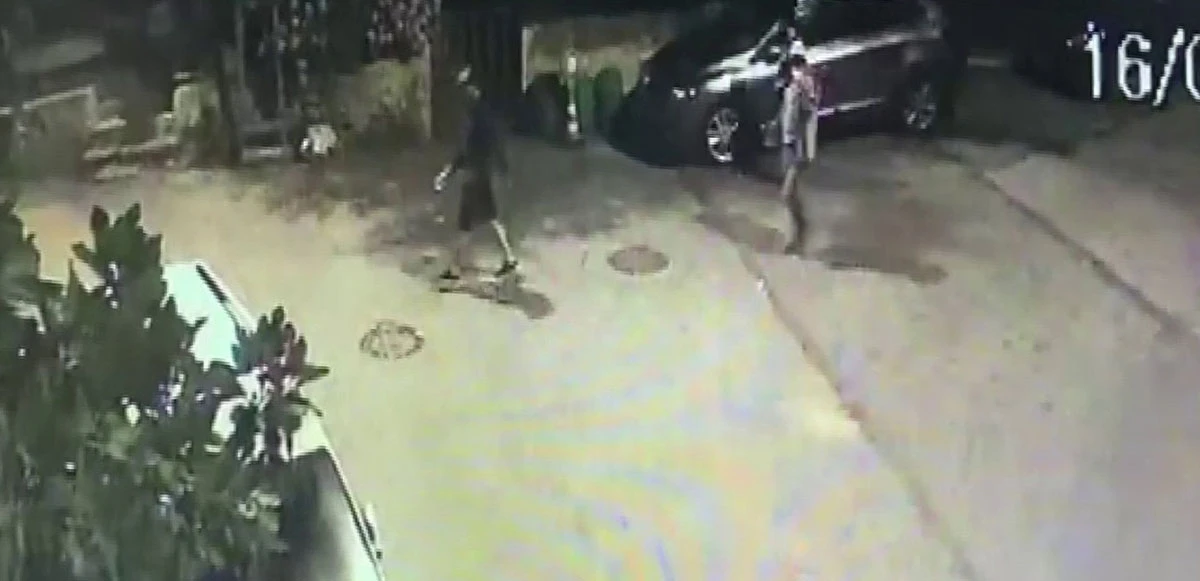 Çaldıkları araçla hırsızlığa gittiler