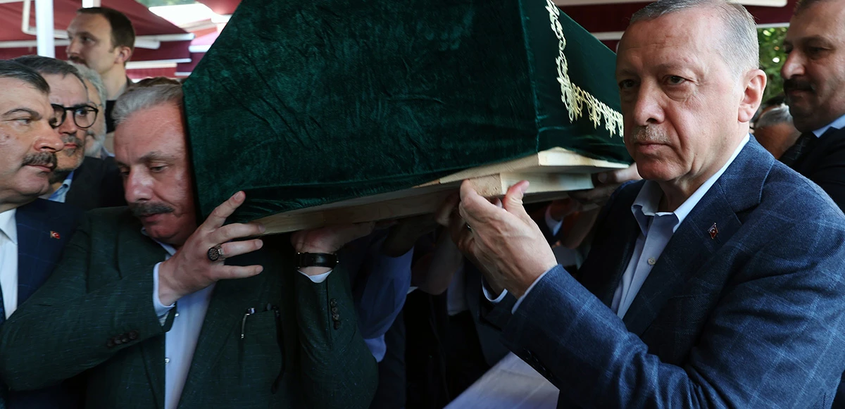 Yazar Rasim Özdenören son yolculuğuna uğurlandı