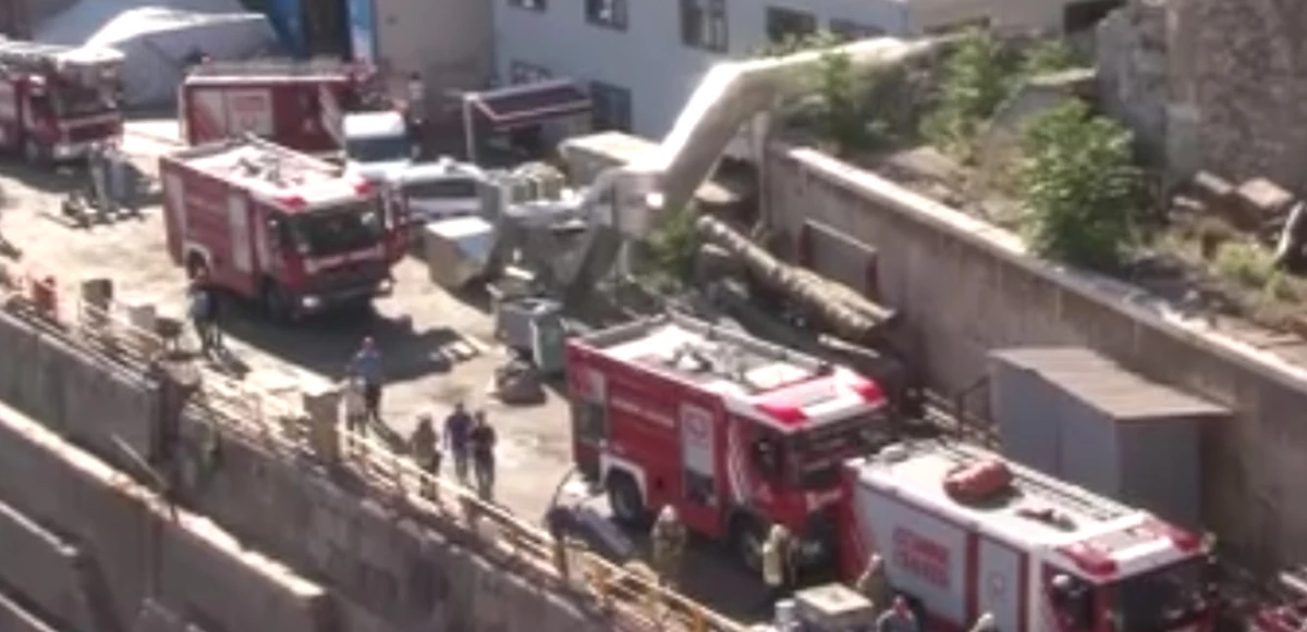 Haliç Tersanesinde korkutan yangın