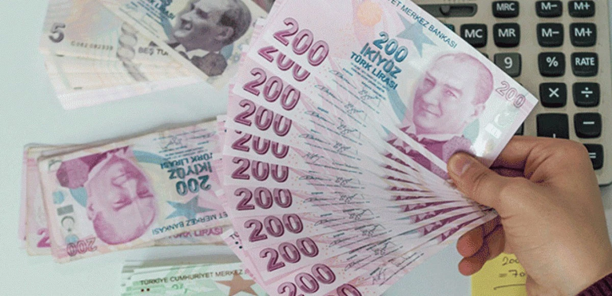 Emekliler dikkat!  Bankalardan maaşını taşıyacaklara  'bloke' oyunu