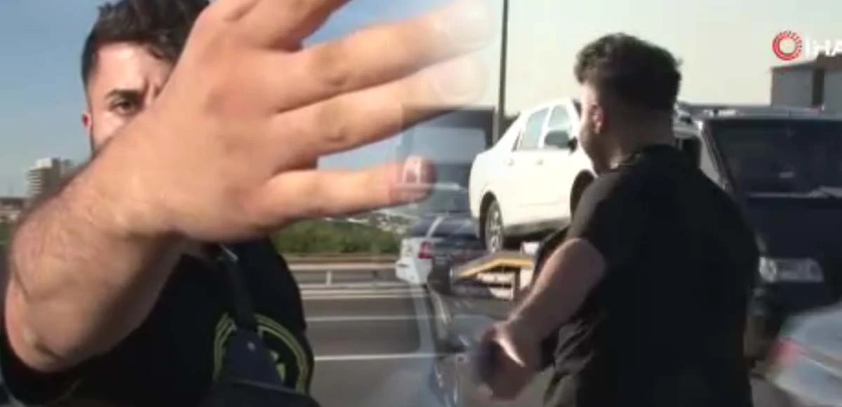 Trafik kuralını ihlal etti, yetmedi aracını muhabirin üzerine sürdü