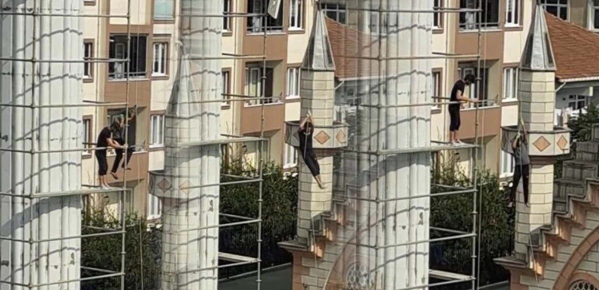 Canlarını hiçe saydılar! Cami restorasyonunda kullanılan yöntem yürekleri ağza getirdi