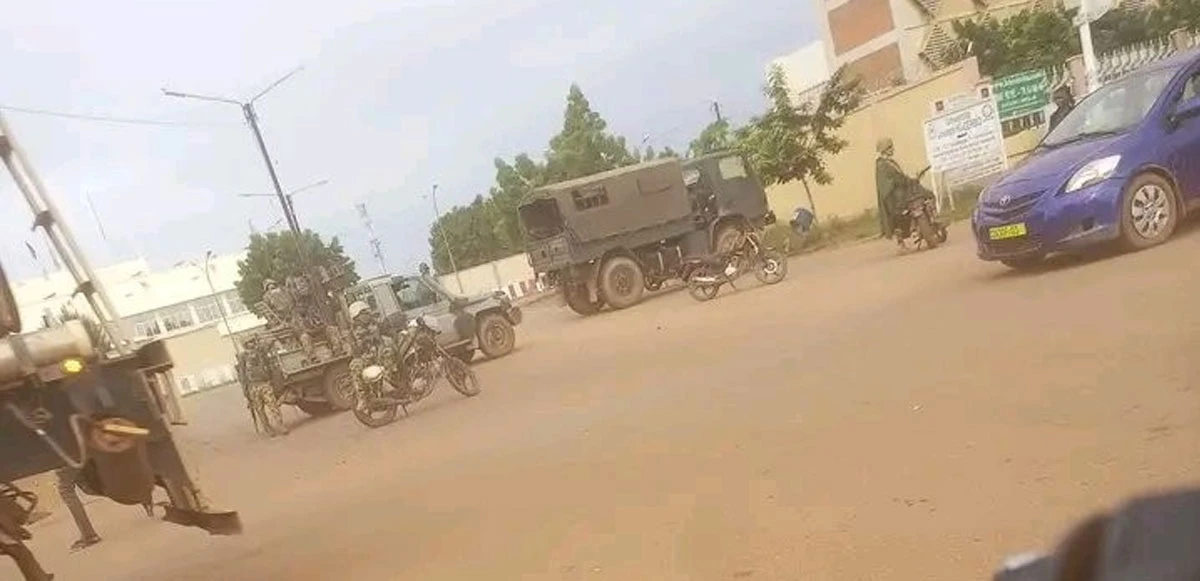 Burkina Faso’da başkanlık sarayı etrafında silah sesleri