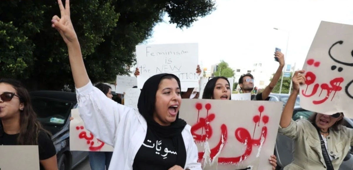 İran’daki Amini protestoları liselere sıçradı
