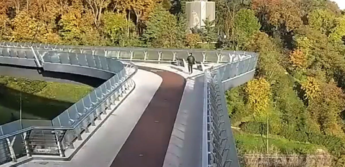 Ukrayna'daki füze saldırısından saniyelerle kurtuldu!