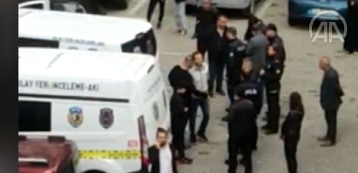 İstanbul Maltepe’de yaşlı annesinin bakıcısını çekiçle öldürdü