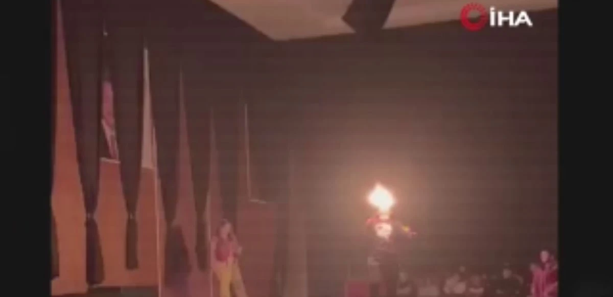 29 Ekim gösterisinde alevler arasında kaldı