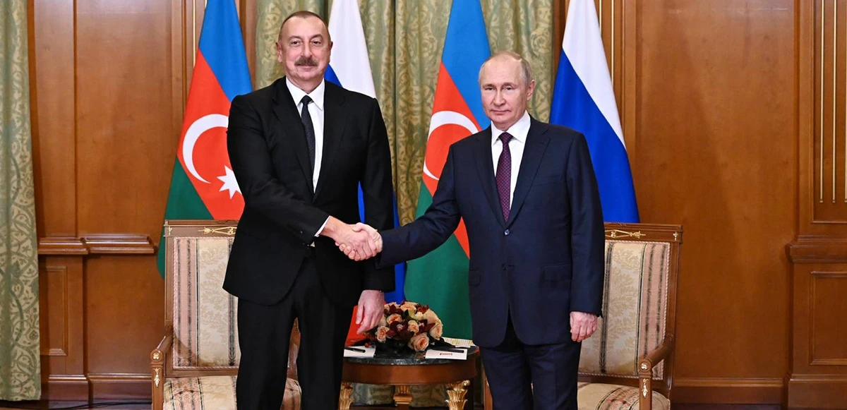 Soçi'de üçlü zirve! Aliyev, Putin ve Paşinyan'dan ortak adım
