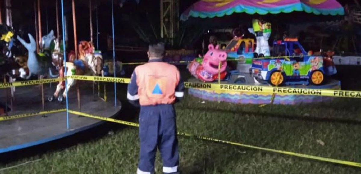 Lunaparkta korku dolu anlar! Uçan sandalye yere çakıldı
