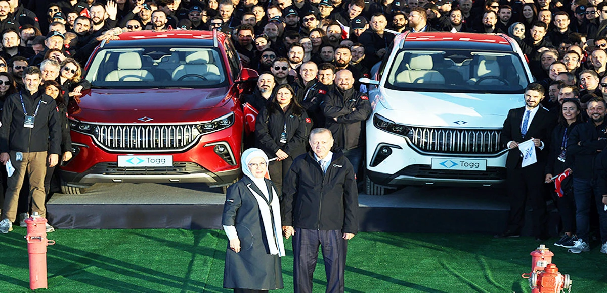 Vatandaşta TOGG heyecanı! Kimi şarkı yazdı kimi dert yandı