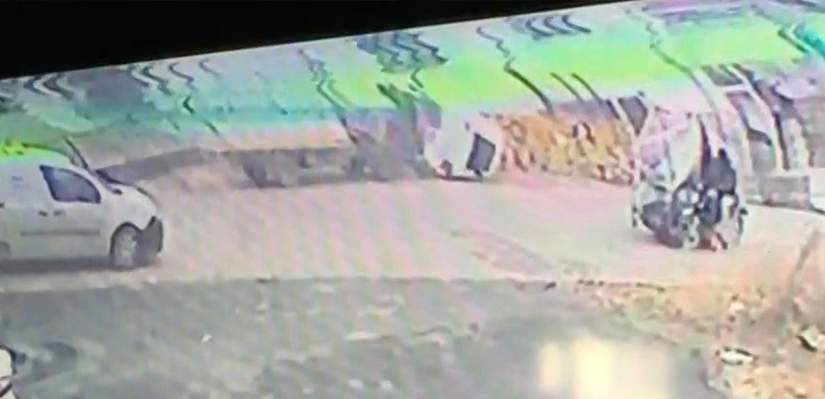 Elazığ’da korkunç kaza: Kamyonet çocuk parkına daldı