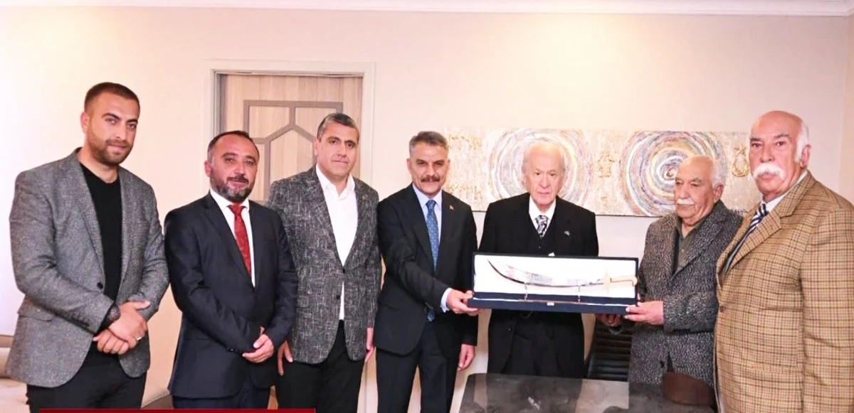 Bahçeli'nin 'Alevi açılımı' karşılık buldu! Alevilerden Bahçeli'ye 'teşekkür' ziyareti