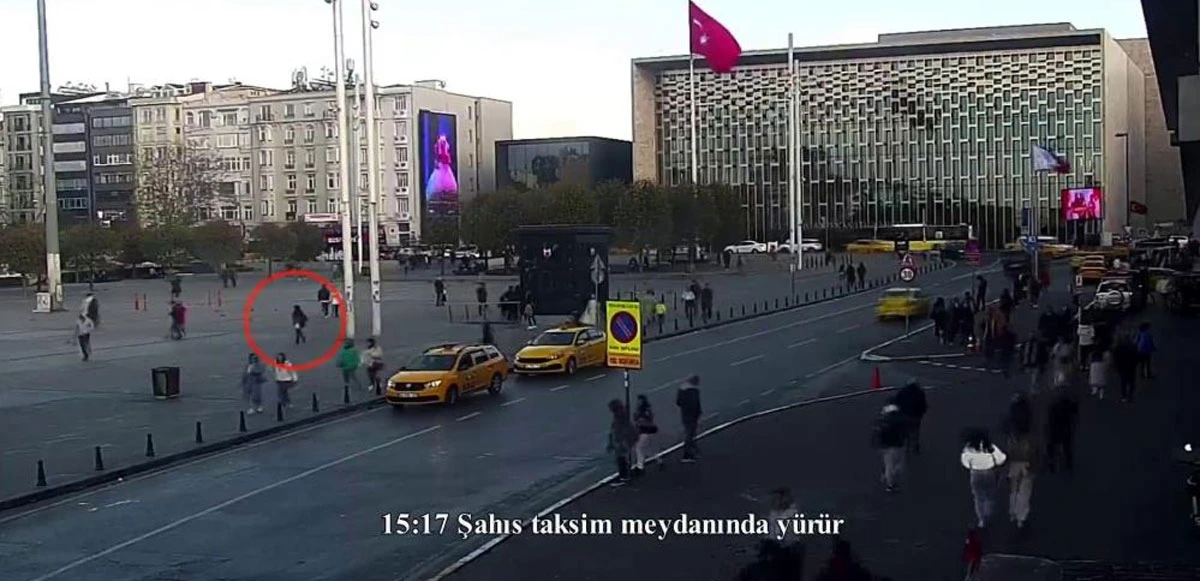 İstiklal Caddesi'ni kana bulayan teröristin yeni görüntüleri çıktı! Hain eylemi gerçekleştirmeden önceki anları