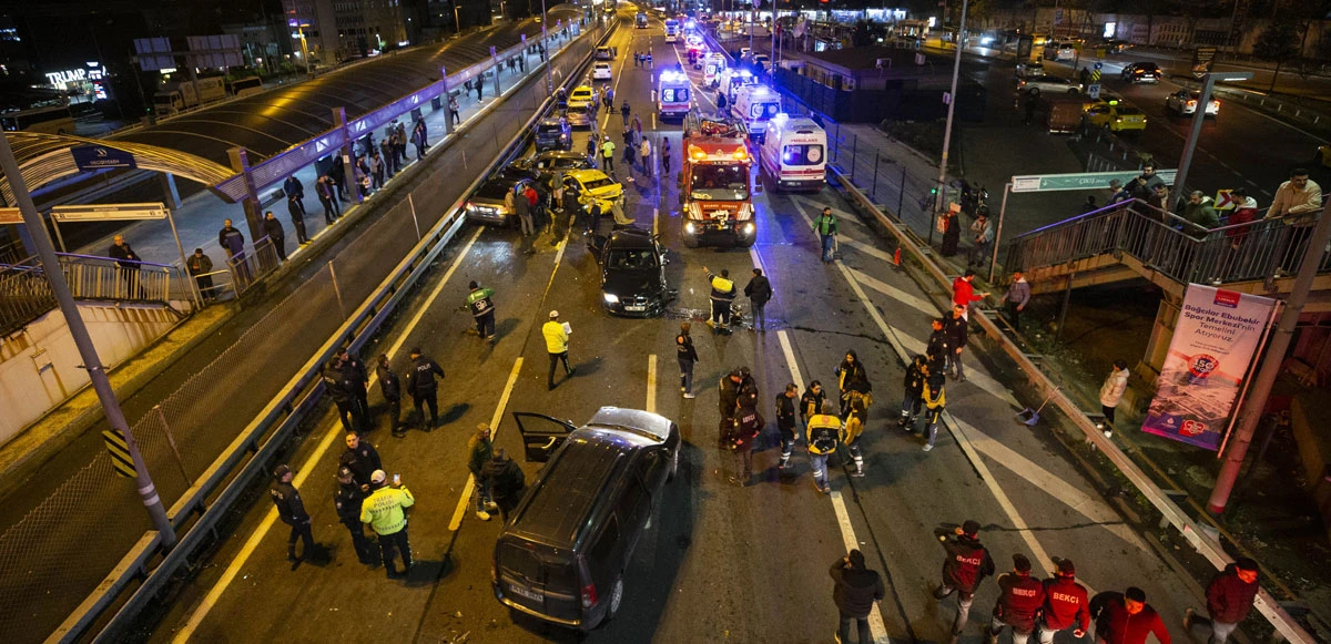 Mecidiyeköy'de zincirleme kaza: 8 yaralı