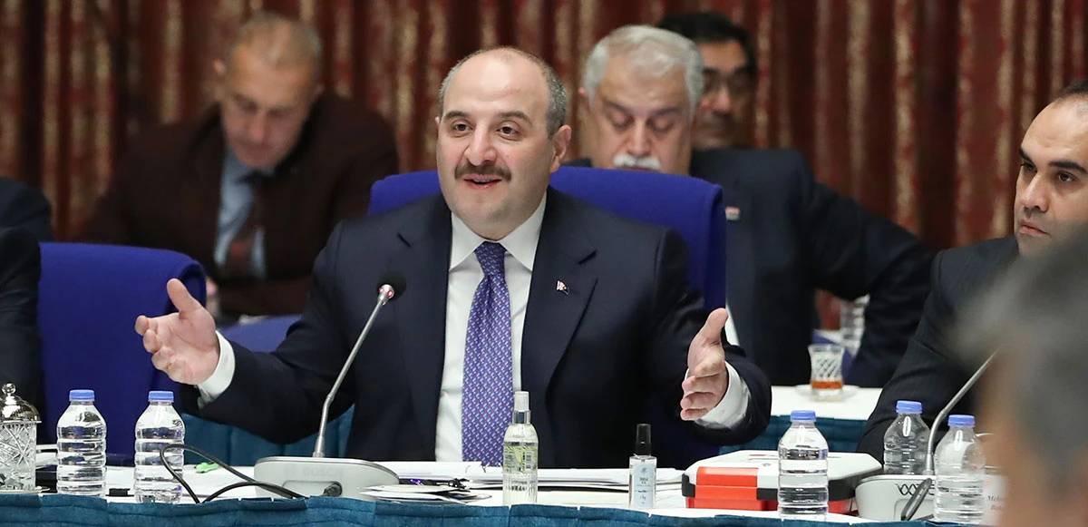 Bakan Varank, Kılıçdaroğlu’nun ‘Katar’ çelişkisini gözler önüne serdi