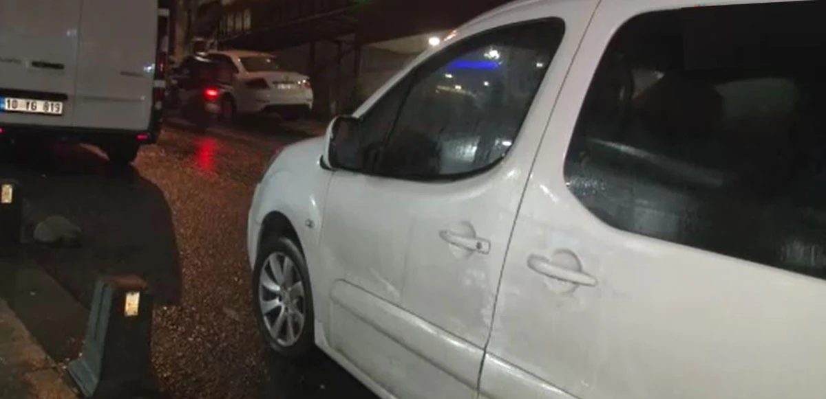 İstanbul'da "insanlık ölmüş" dedirten hırsızlık: Kaza yapan sürücünün telefonunu çaldılar