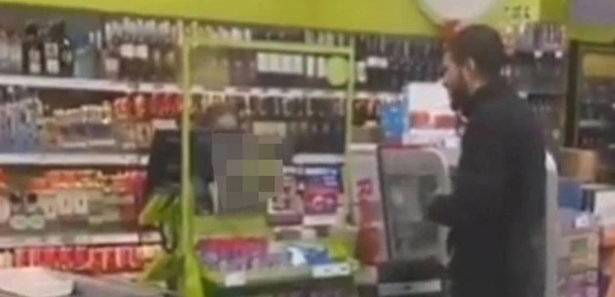 Kasiyere 'başın açık ne gerek var' diyen Faslıya, Türk kadınından cevap