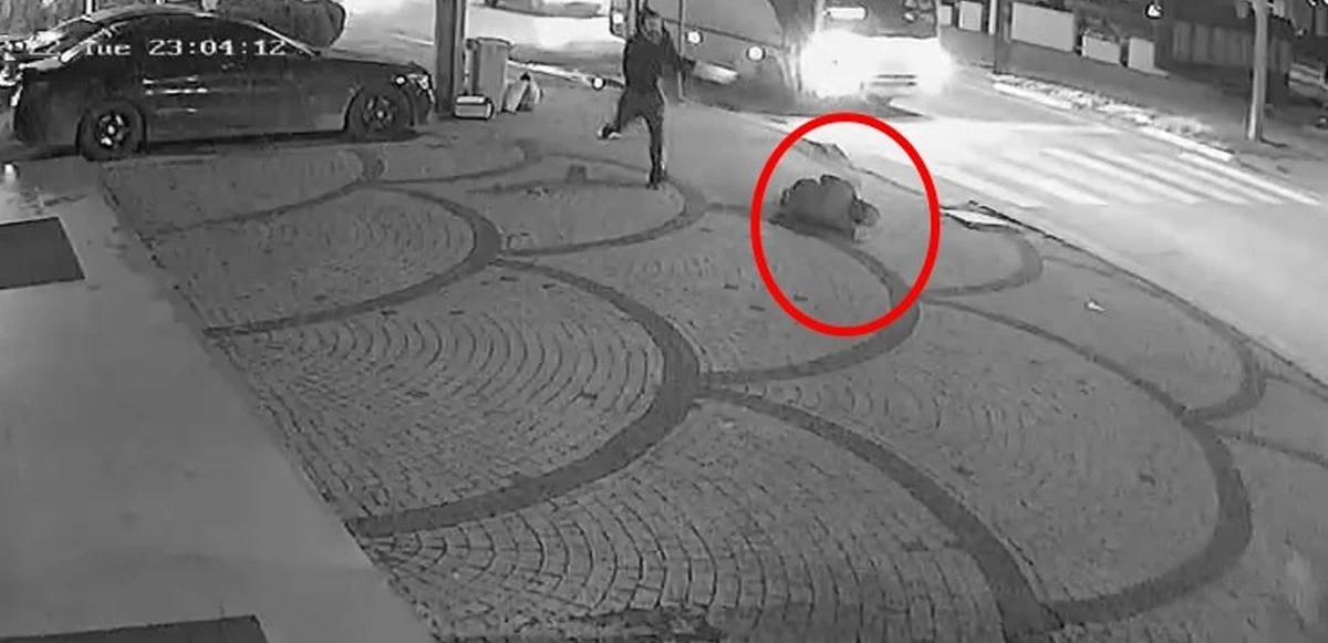 Kavga ettiği adamı gözünü kırpmadan kurşun yağmuruna tuttu