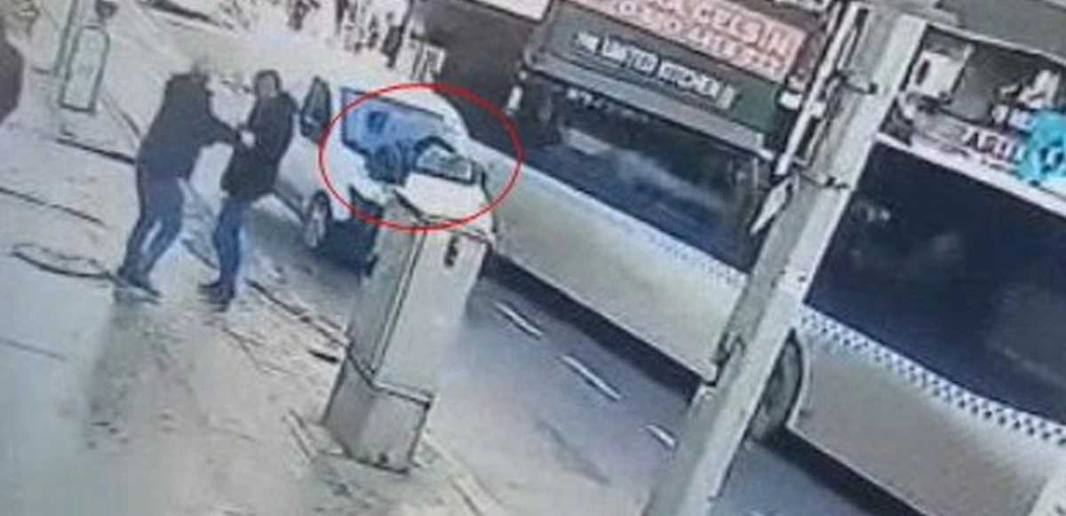 Ne sağına baktı ne de soluna! Aracın çarptığı yaya kendini yerde buldu