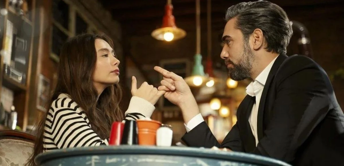 Neslihan Atagül’ün dizi setinde olay! Mahalleliyle ekip birbirine girdi, bıçaklar havada uçuştu