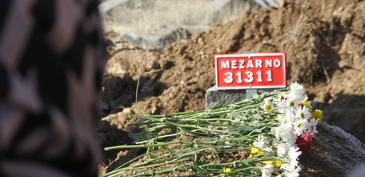 Ailesi cenazeyi kabul etmeyince kimsesizler mezarlığına defnedilmişti: Elazığlılar engelli kızın 'kimsesi' oldu
