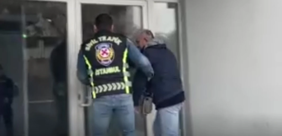 Fatih’te değnekçi operasyonu