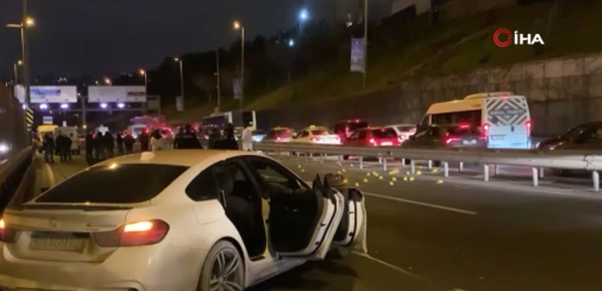 Haliç Köprüsü'nde otomobile silahlı saldırı