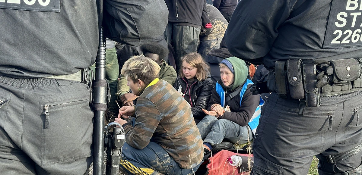 İsveçli çevre aktivisti Greta Thunberg gözaltına alındı