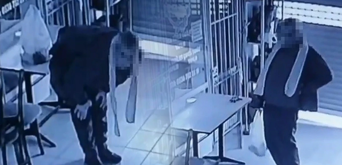 Jimnastikçi hırsız kamerada: Önce ısınma hareketleri yaptı, sonra telefonu çaldı