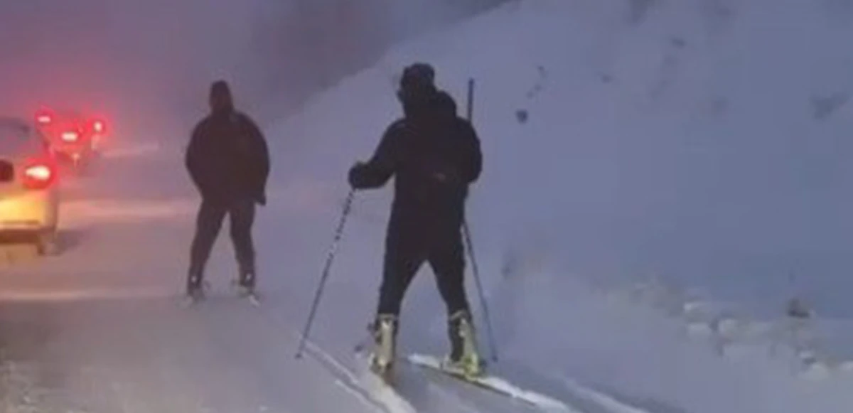 Uludağ'da 25 km'lik trafik oluştu