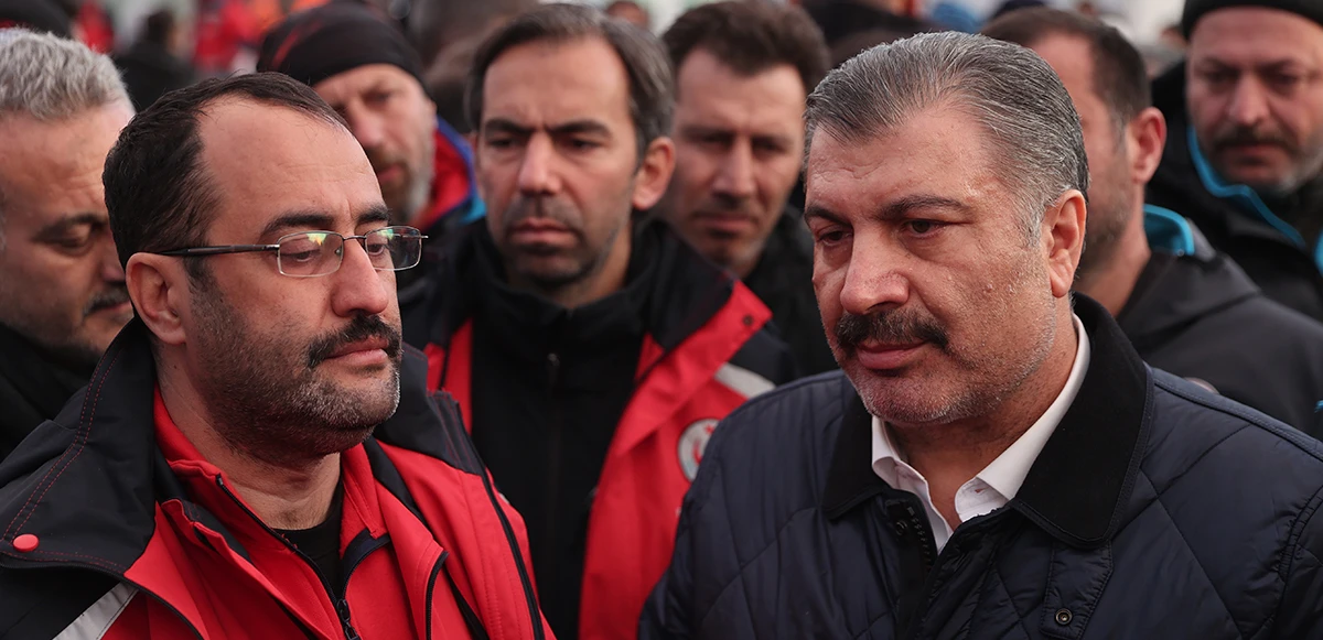Fahrettin Koca'dan CHP'li başkana sitem: Hatay Belediye Başkanı’nı 8 kere aradım açmadı