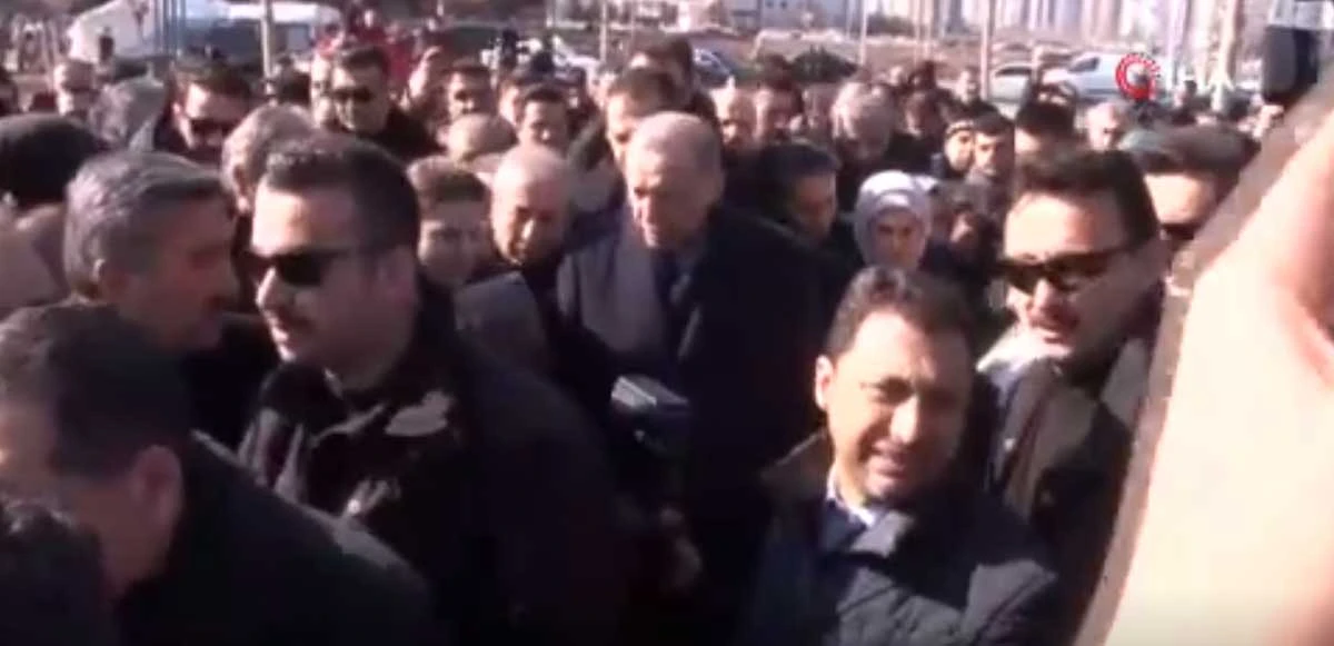 Cumhurbaşkanı Erdoğan deprem bölgesi Diyarbakır'da