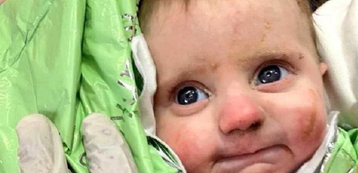 Son dakika: 128 saat sonra bir bebek daha enkazdan kurtarıldı