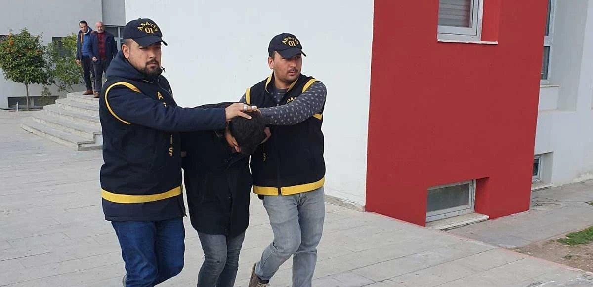 Deprem yağmacısı hayatını kaybeden vatandaşın kartlarını çaldı: Takside yakalandı, tutuklandı
