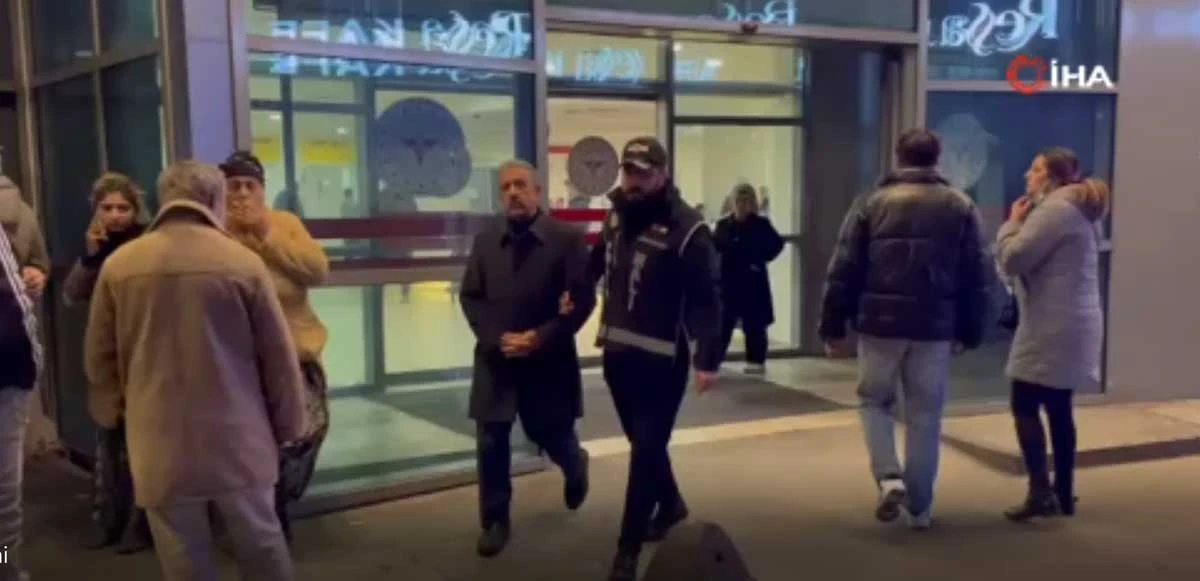 Yıkılan Emre Apartmanı'nın şantiye şefi Nazmi Tosun İstanbul'da gözaltına alındı