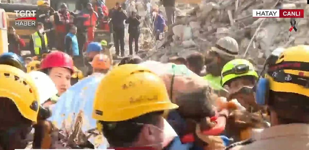 Hatay'da 176 saat sonra enkazdan bir vatandaş daha kurtarıldı