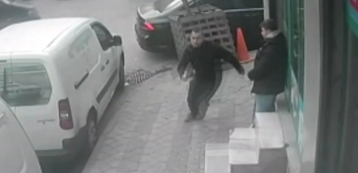 Sultangazi'de dehşet anları: Park kavgasında komşusunu vurdu