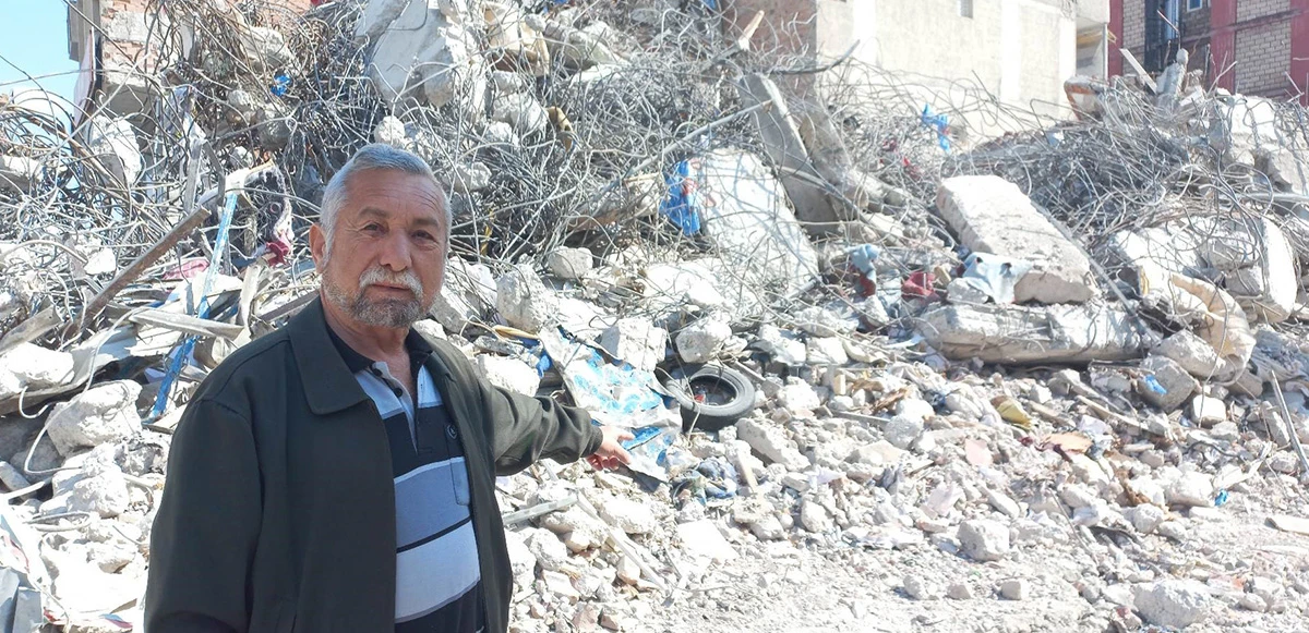 Gazetecilerin 48 yıllık hatıraları enkaz altında kaldı
