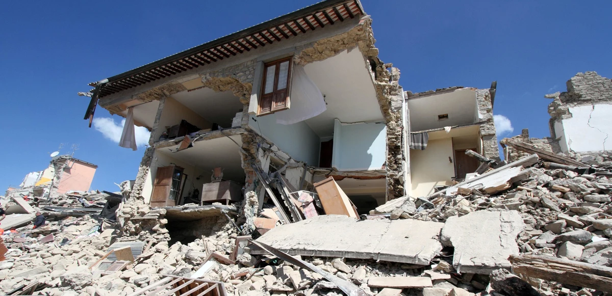 Deprem bölgesinde test rantı! Uzman isim depremzedeleri uyardı: Binaların röntgeni çekilmez