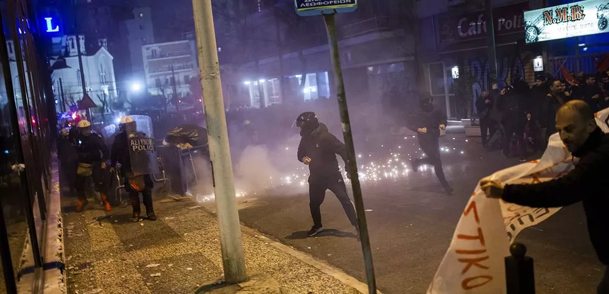 Tren felaketi sonrası Yunanistan sokaklarında protesto: Kaza değil cinayet