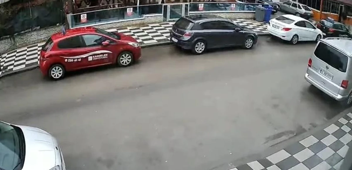 Bolu sallandı, çevre illerden de hissedildi: İşte deprem anı görüntüleri