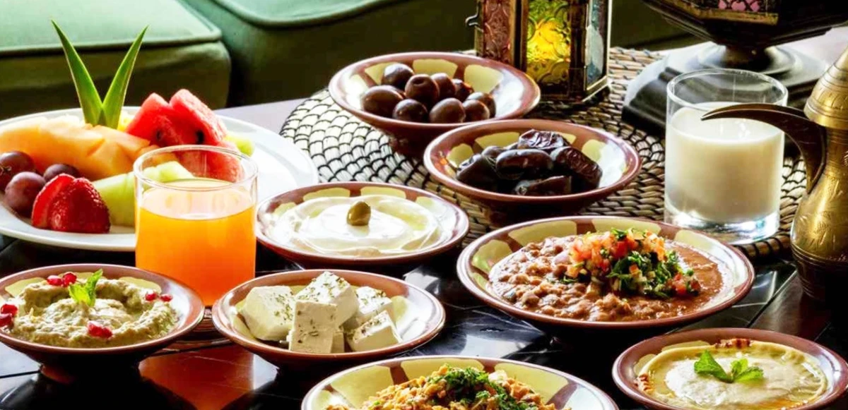 Ramazan geldi, sofralar şenlendi! Peki nasıl beslenmeliyiz? Diyetisyenlerden uyarı: Ramazan pidesini az tüketin