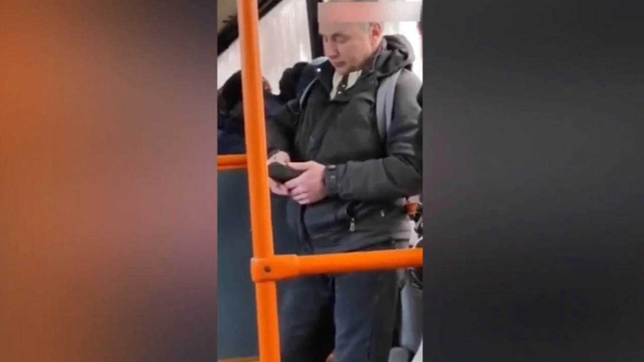 Putin'in ikizi otobüste! Sosyal medyada rekor kıran video